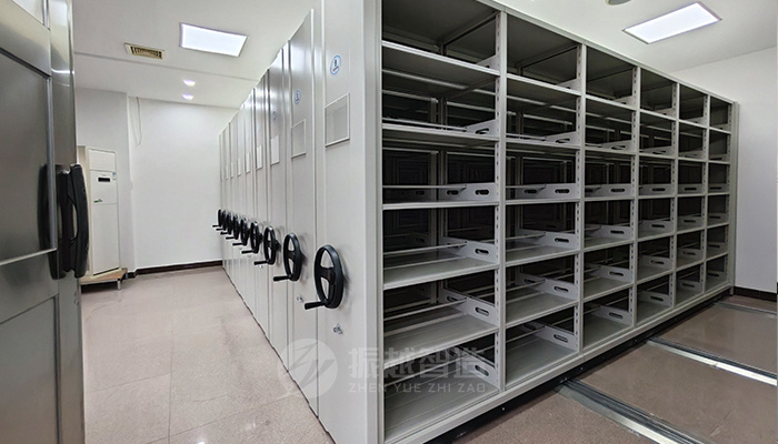 1690190611714975.jpg 智能電動(dòng)密集柜軌道式移動(dòng)檔案架 (41).jpg